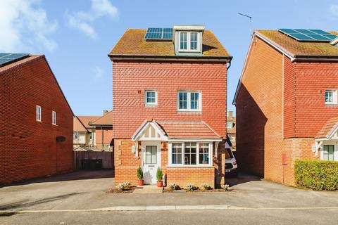 4 bedroom detached house for sale, Brougham Grove, Angmering, Littlehampton