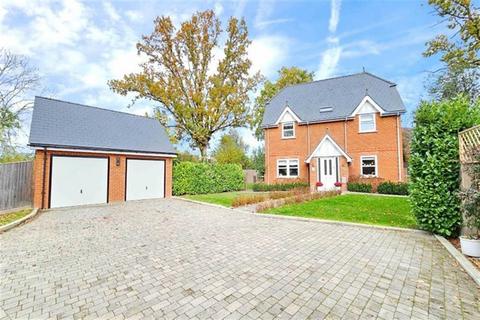 4 bedroom detached house for sale, West End, Woking GU24