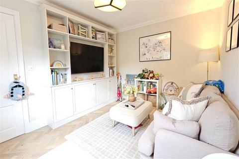4 bedroom detached house for sale, West End, Woking GU24