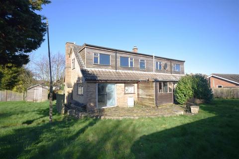 3 bedroom detached house for sale, Stanford Close, Northampton NN6
