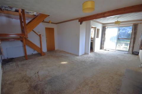 3 bedroom detached house for sale, Stanford Close, Northampton NN6