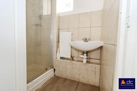 2 bedroom maisonette for sale, Eastcote Lane, South Harrow, HA2 8BW