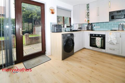 2 bedroom semi-detached house for sale, California Drive, Catcliffe, Rotherham