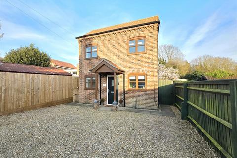 2 bedroom detached house for sale, Goxhill Avenue, Donington