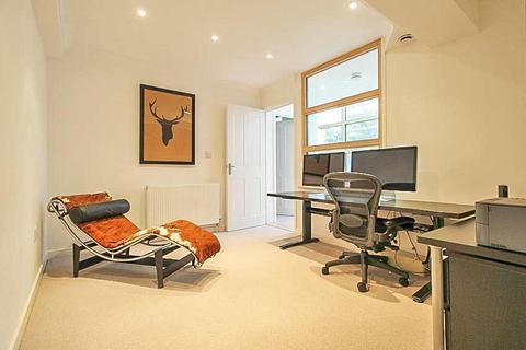 3 bedroom flat for sale, Merton Road, WANDSWORTH