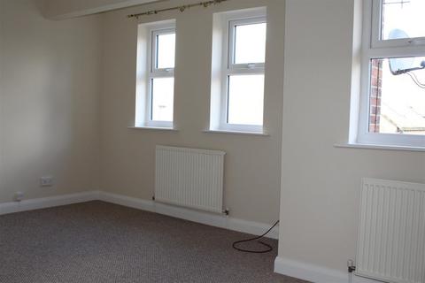 3 bedroom link detached house to rent, Southfield Park, Market Weighton, York
