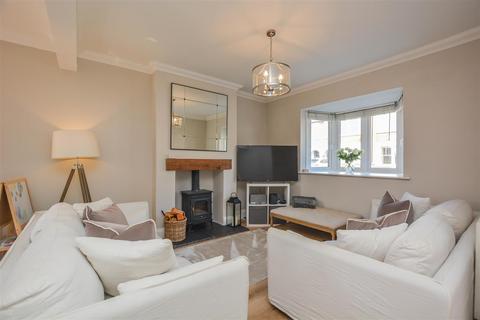 3 bedroom terraced house for sale, Woodman Road, Warley, Brentwood