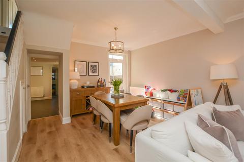 3 bedroom terraced house for sale, Woodman Road, Warley, Brentwood