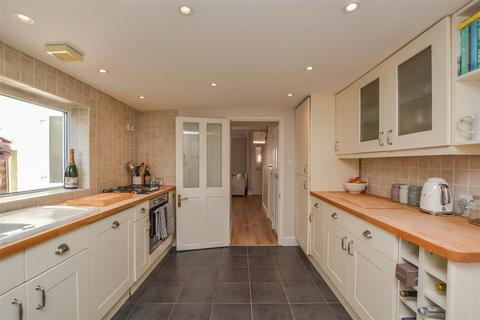 3 bedroom terraced house for sale, Woodman Road, Warley, Brentwood
