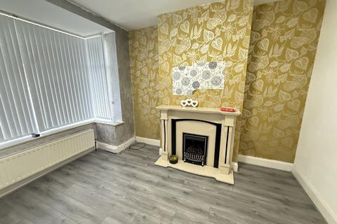 4 bedroom house to rent, Colwyn Street, HUDDERSFIELD