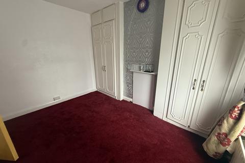 4 bedroom house to rent, Colwyn Street, HUDDERSFIELD