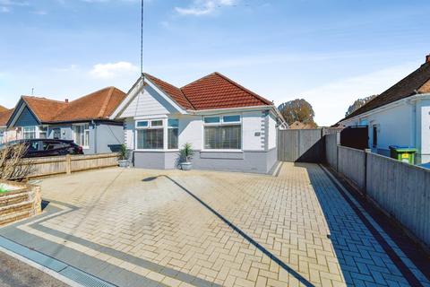 2 bedroom detached bungalow for sale, Westover Road, Southampton