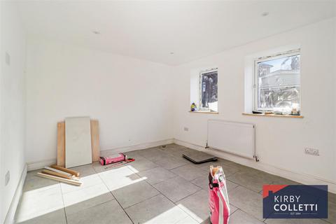 undefined, Holdbrook North, Waltham Cross