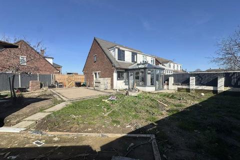 3 bedroom semi-detached house for sale, Blackbrook Close, Shepshed, Loughborough, Leicestershire, LE12 9LD
