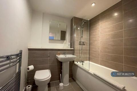 undefined, Lydia Ann Street, Liverpool, L1