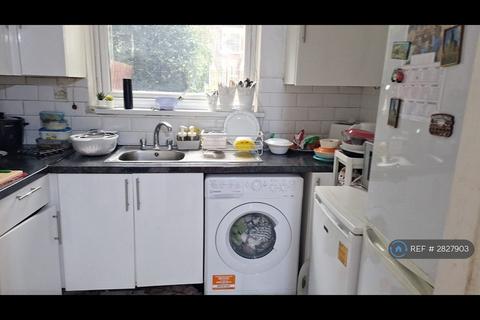 undefined, Carnarvon Road, London, E15