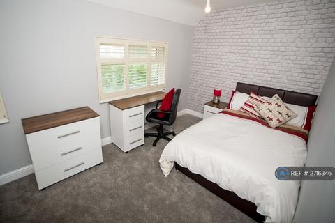 6 bedroom semi-detached house to rent, Stephens Road, Brighton, BN1