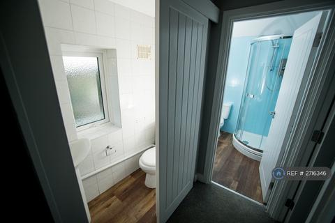 6 bedroom semi-detached house to rent, Stephens Road, Brighton, BN1