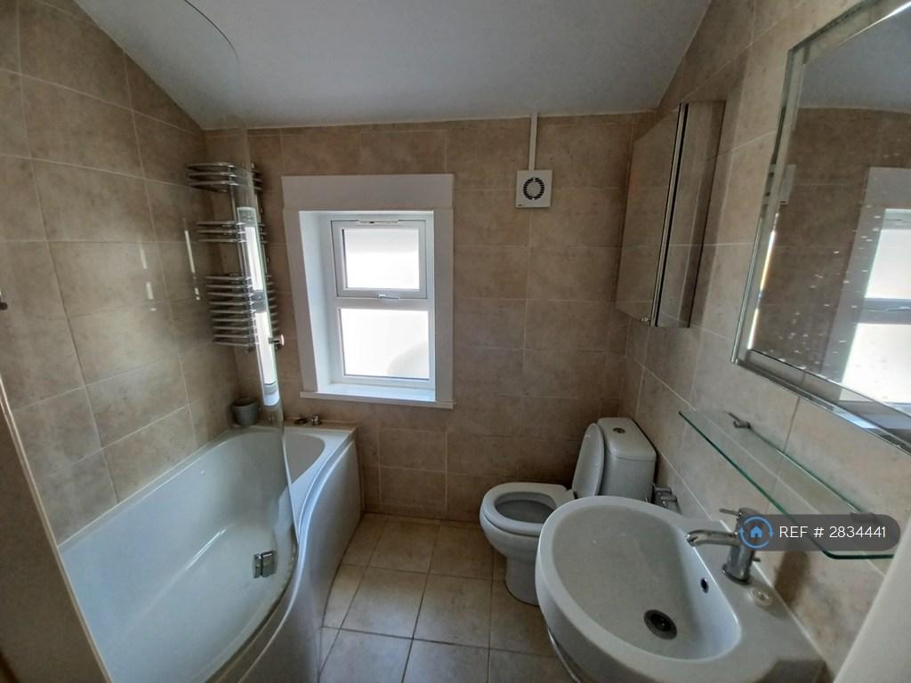 Upstairs Bathroom