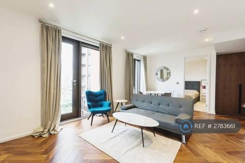 1 bedroom flat to rent, Ambassador Building, London, SW11