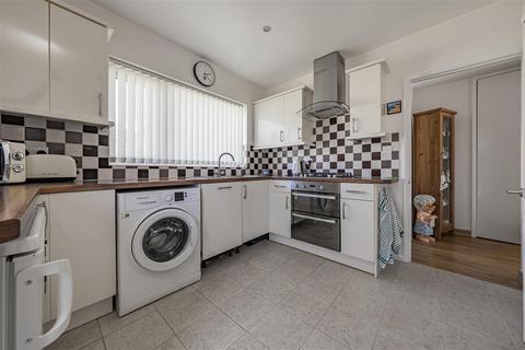 3 bedroom detached bungalow for sale, Bentley Road, Cippenham