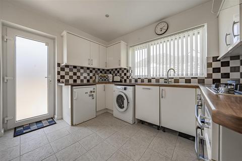 3 bedroom detached bungalow for sale, Bentley Road, Cippenham