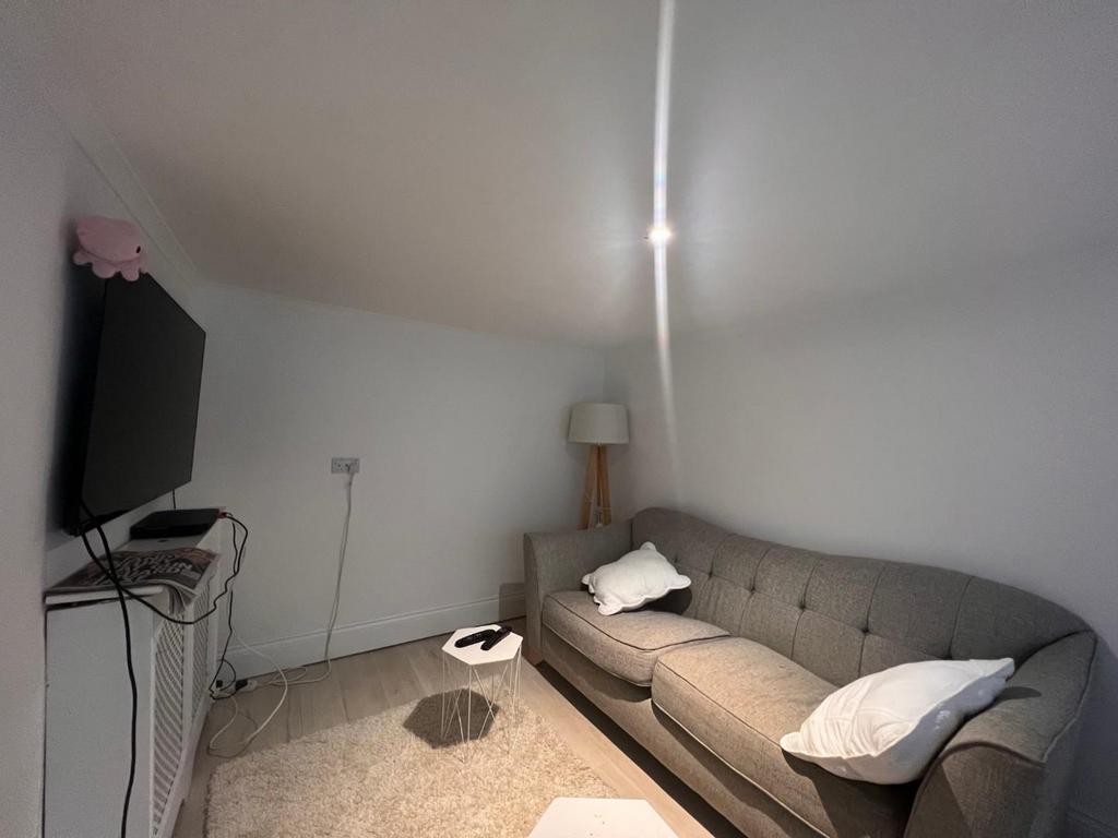 Lounge.jpg