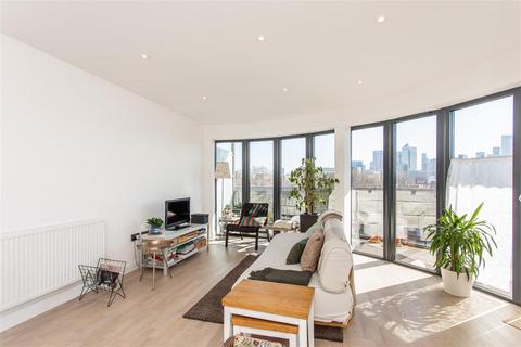 2 bedroom flat for sale, St. Pauls Way, Mile End, E3