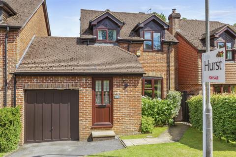 undefined, Clinkard Place, Lane End HP14