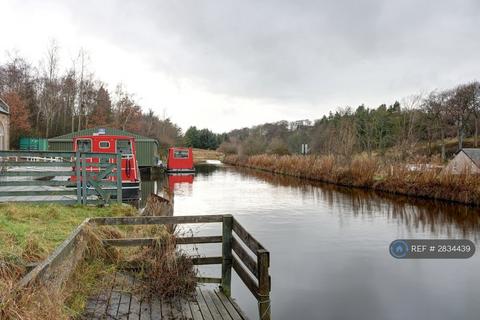 3 bedroom semi-detached house to rent, Hallcroft Park, Newbridge, EH28