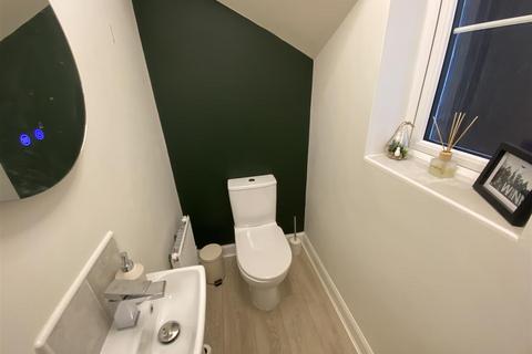 2 bedroom end of terrace house for sale, Barley way, Whitley Bay