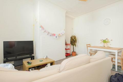 2 bedroom end of terrace house for sale, Salisbury Avenue, Leeds, LS12 2AR
