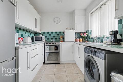 undefined, Wellesley, Harlow