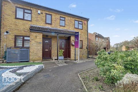 undefined, Wellesley, Harlow