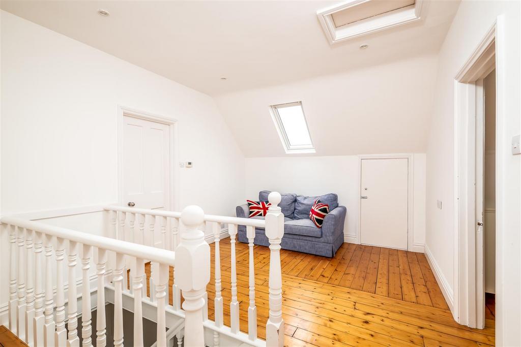 250801 - 26 Park Avenue, Bedford - 32.jpg