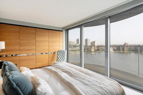 3 bedroom flat for sale, Waterfront Drive, London SW10