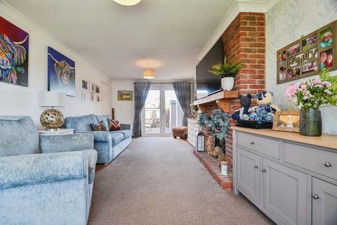 4 bedroom detached house for sale, Norwich Avenue, Stockton-On-Tees