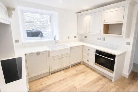 4 bedroom terraced house for sale, 4 Bronwen Terrace, Harlech