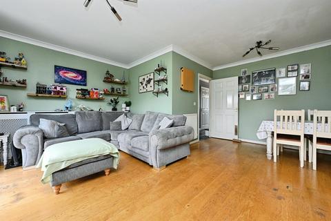 3 bedroom end of terrace house for sale, Landseer Drive, Downham Market
