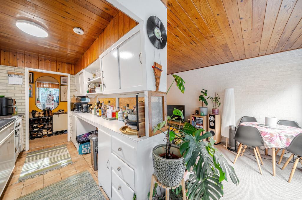 1423281-5-69bac8c...