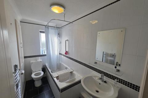 2 bedroom house to rent, Nightingale Drive, Poulton-Le-Fylde