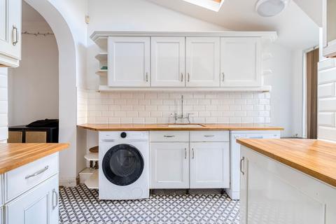2 bedroom terraced house for sale, Churchill Road, Norwich