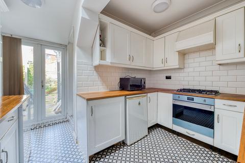 2 bedroom terraced house for sale, Churchill Road, Norwich