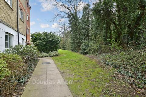 2 bedroom flat for sale, Kendal, Purfleet, Essex