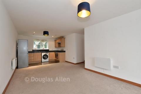 2 bedroom flat for sale, Kendal, Purfleet RM19