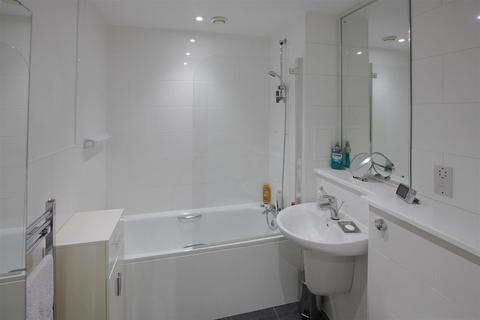 1 bedroom flat for sale, Talbot Close, Mitcham