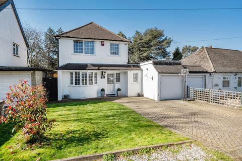 3 bedroom detached house for sale, Mount Avenue, Caterham CR3