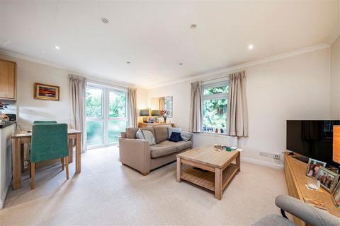 undefined, Cromwell Road, Teddington TW11