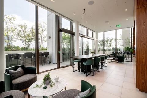 2 bedroom flat for sale, South Quay Plaza, Canary Wharf E14