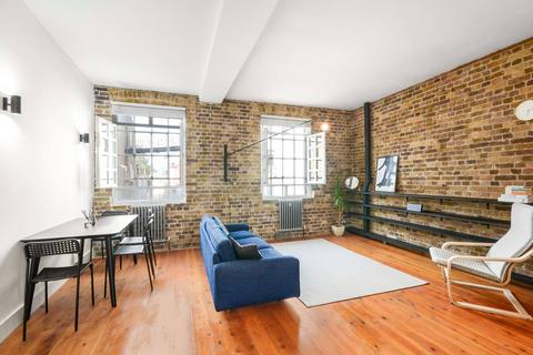 3 bedroom flat to rent, Surrey Square, Elephant and Castle, London, SE17